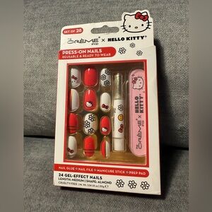 New Hello Kitty Press on nails in red and white